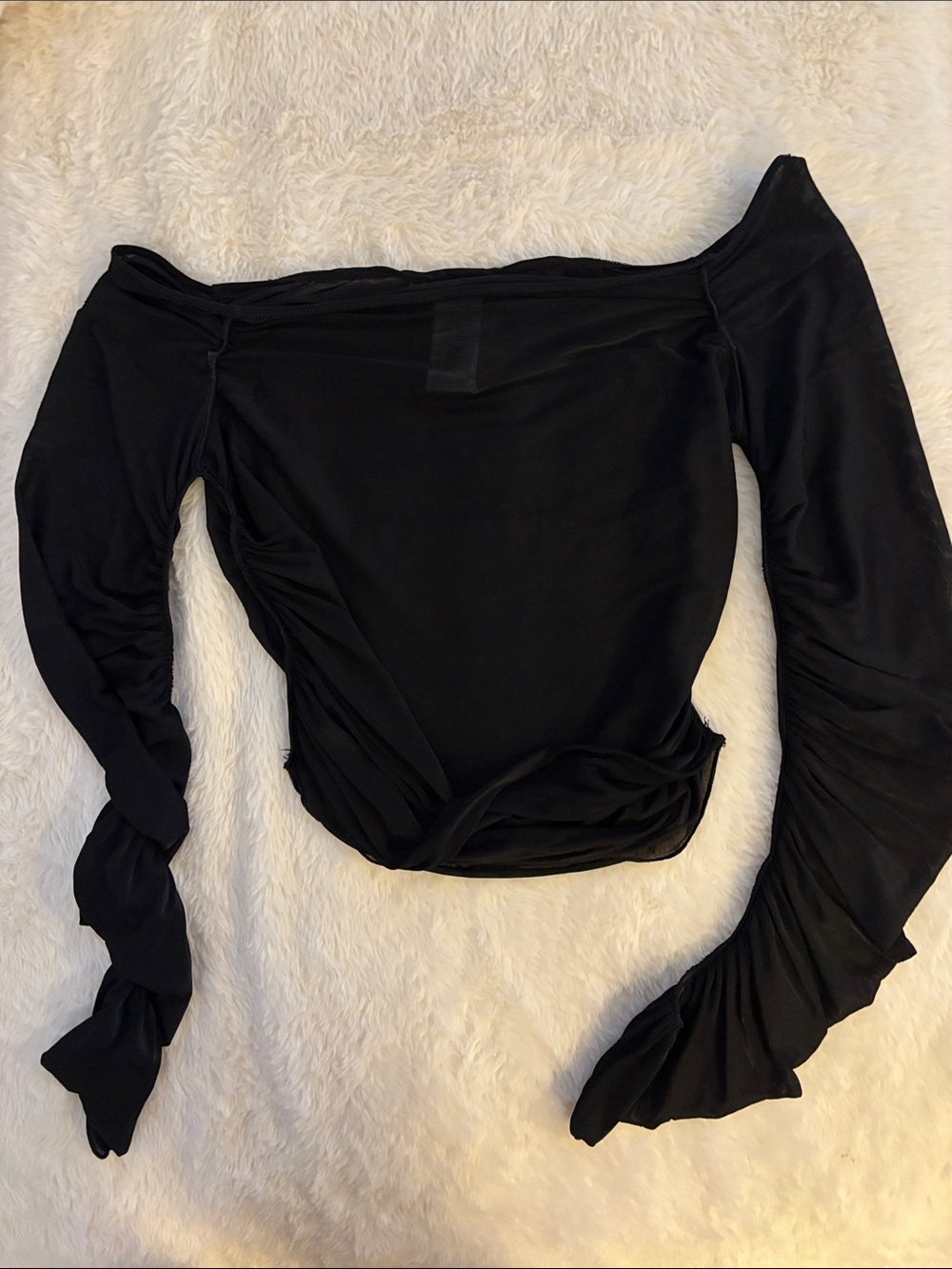 Zara Black Off-Shoulder Long Sleeve Crop Top